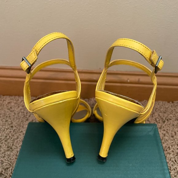 Yellow Heels - Picture 4 of 4